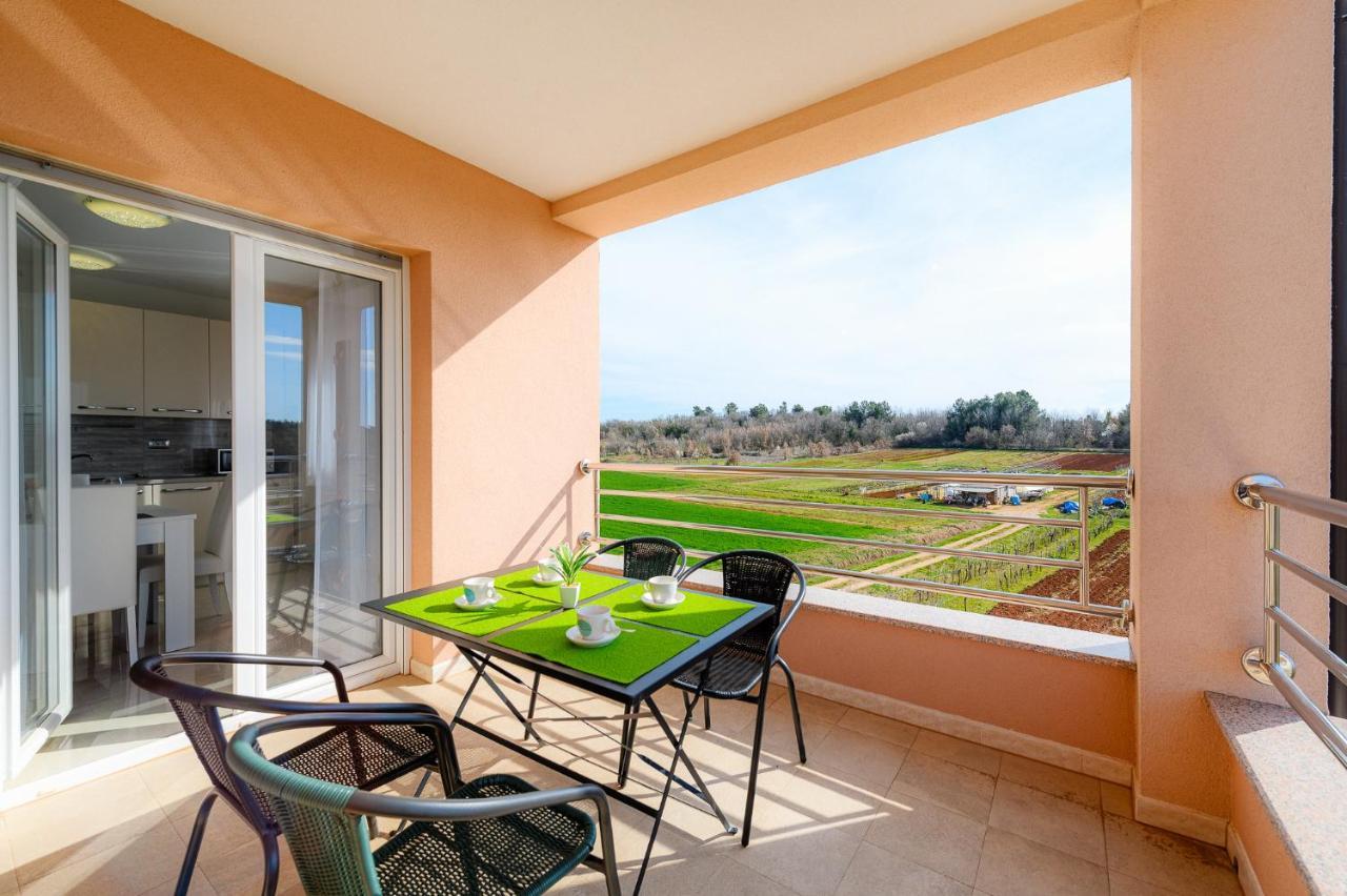Stancija Amoroso Porec Apartments Bagian luar foto