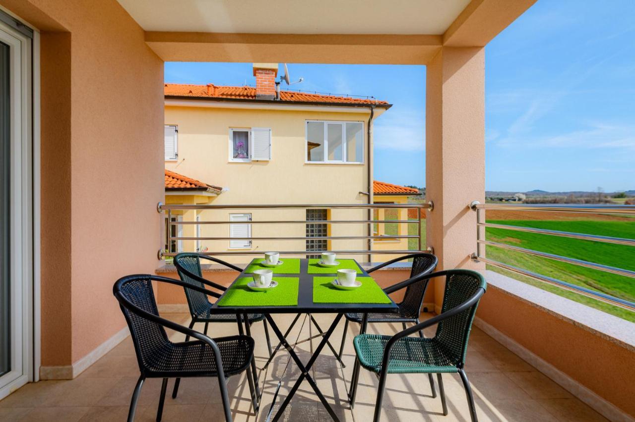Stancija Amoroso Porec Apartments Bagian luar foto