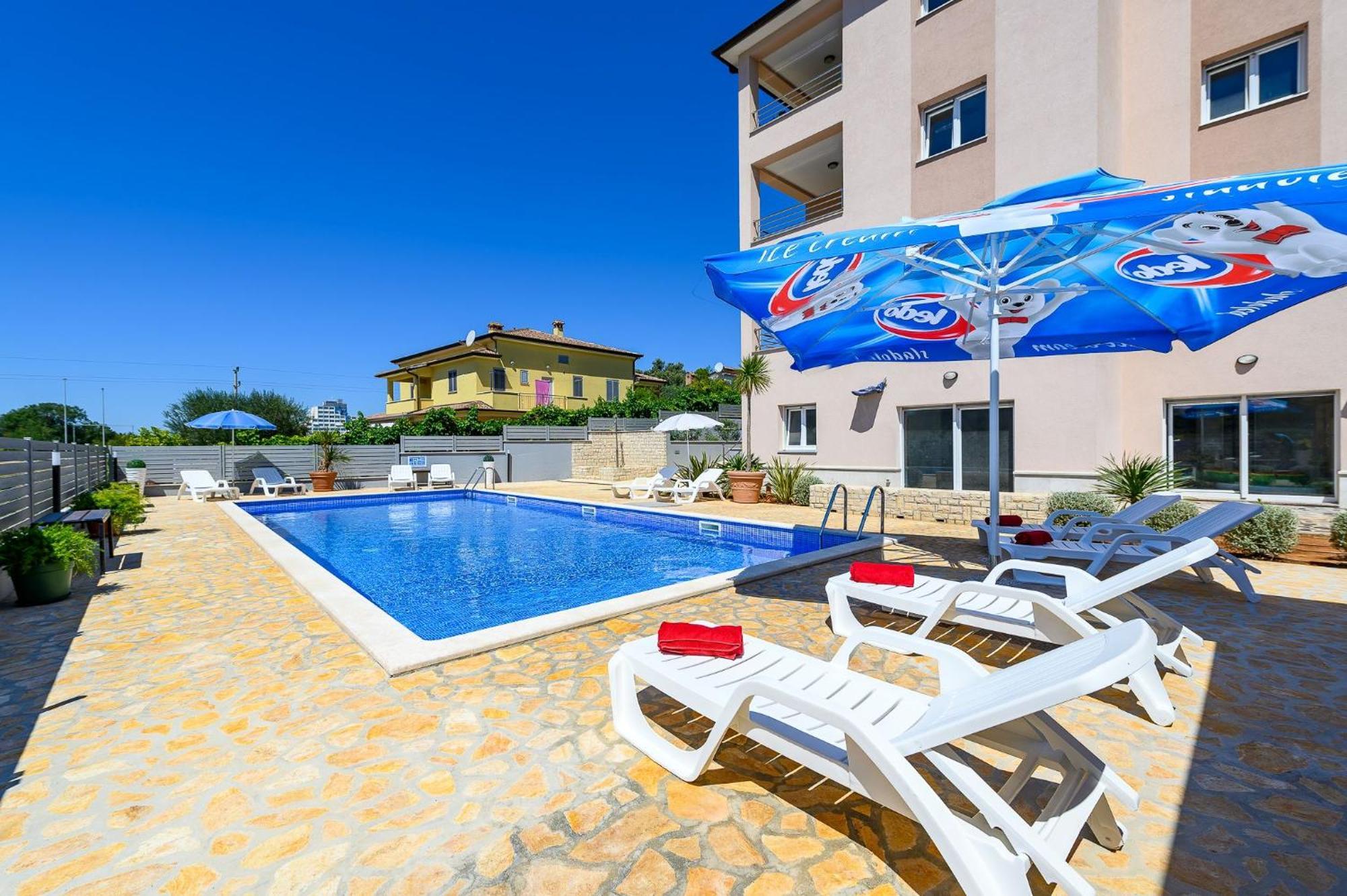 Stancija Amoroso Porec Apartments Bagian luar foto